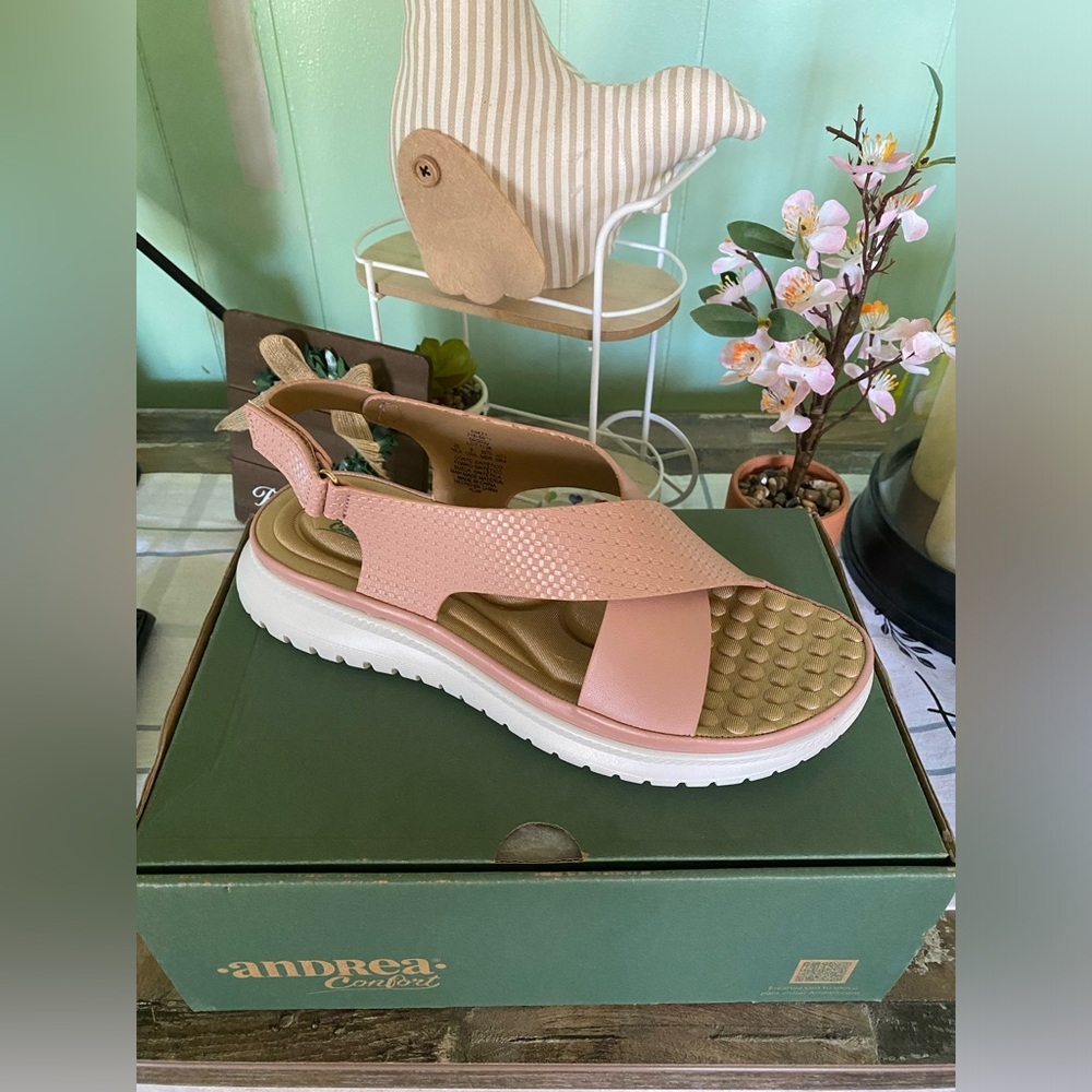 ANDREA Pink Women's Sandals
